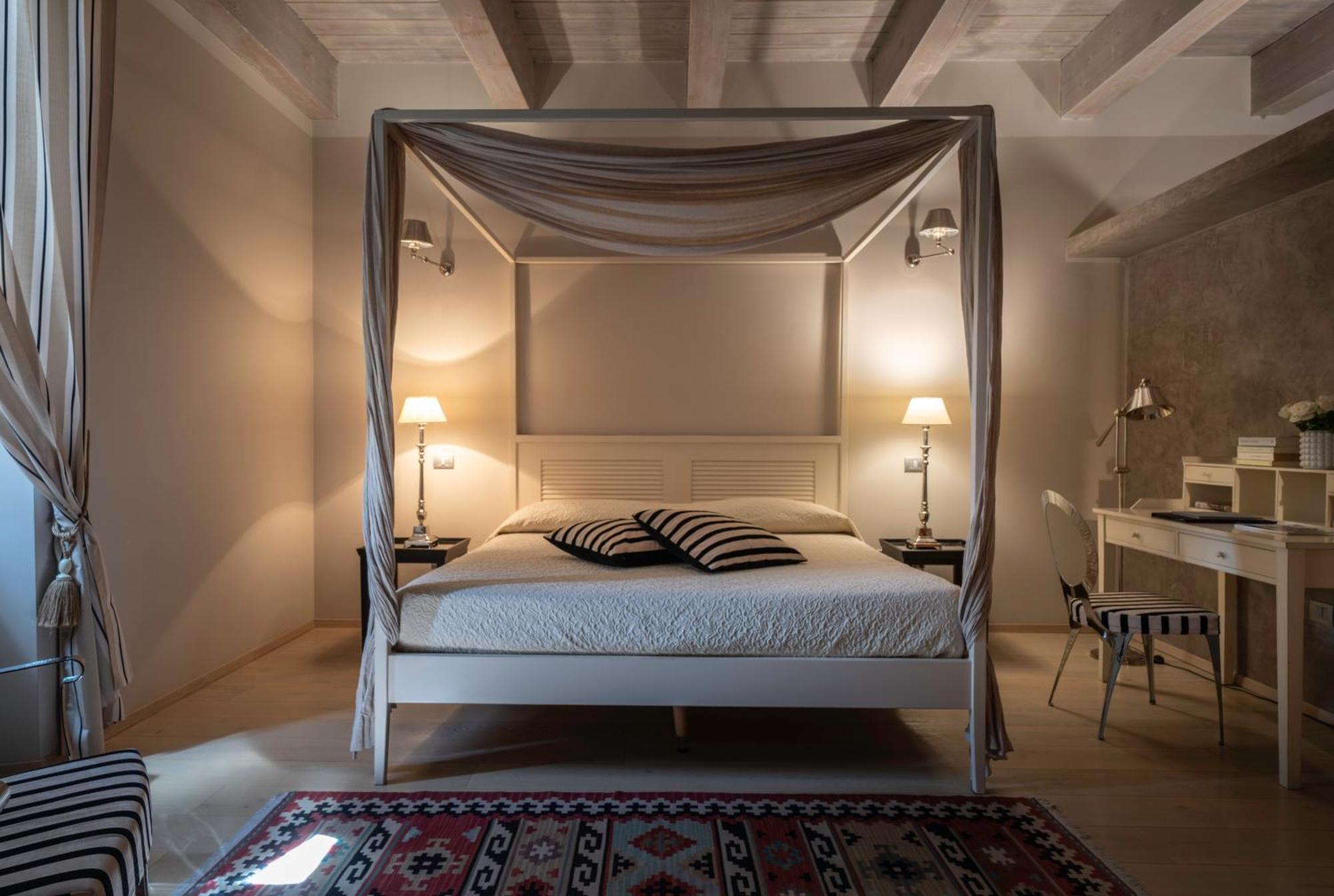 Hotel Residenza La Ceramica Fabriano Luaran gambar