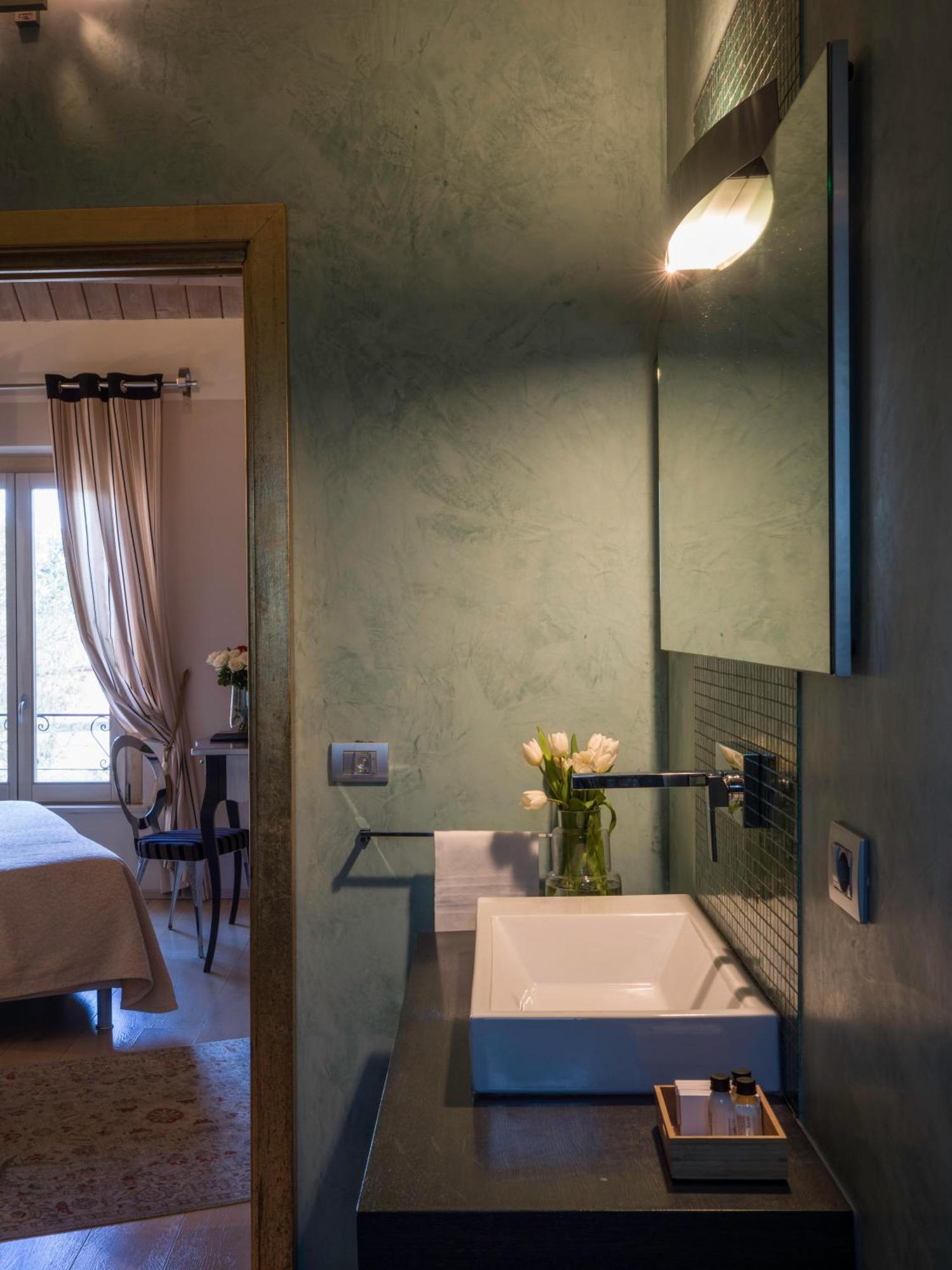 Hotel Residenza La Ceramica Fabriano Luaran gambar