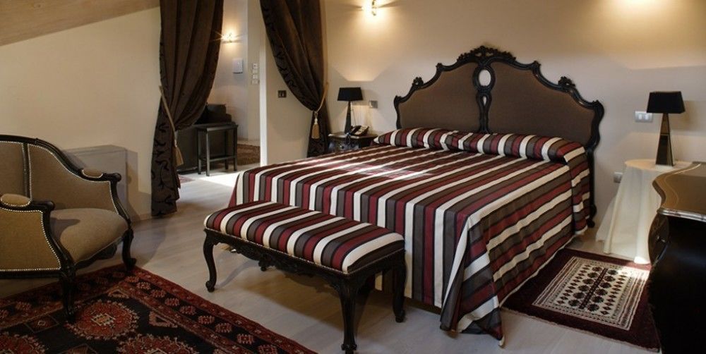 Hotel Residenza La Ceramica Fabriano Luaran gambar