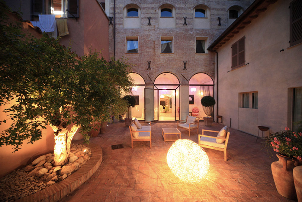 Hotel Residenza La Ceramica Fabriano Luaran gambar